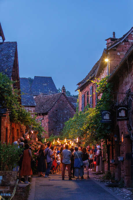 Visites guidées  nocturnes de Noël à Collonges-La-Rouge
